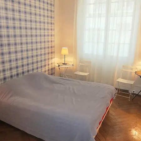 Chazelles Paris